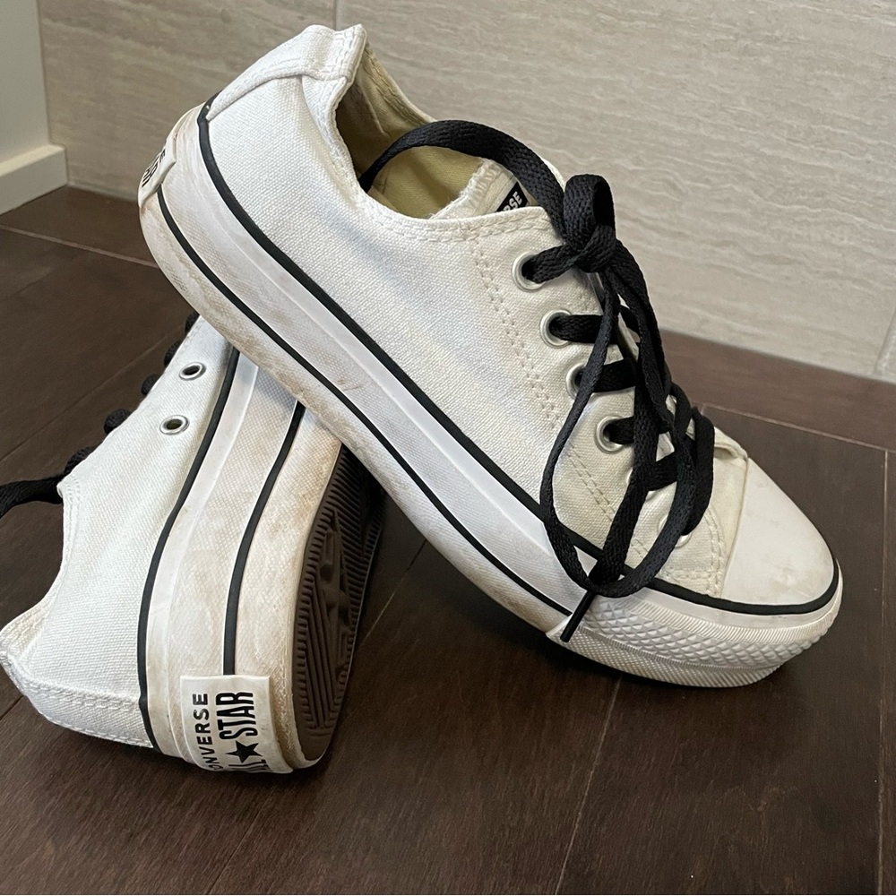 Converse All Star White Platform Lift Sneakers Women’s Size 6